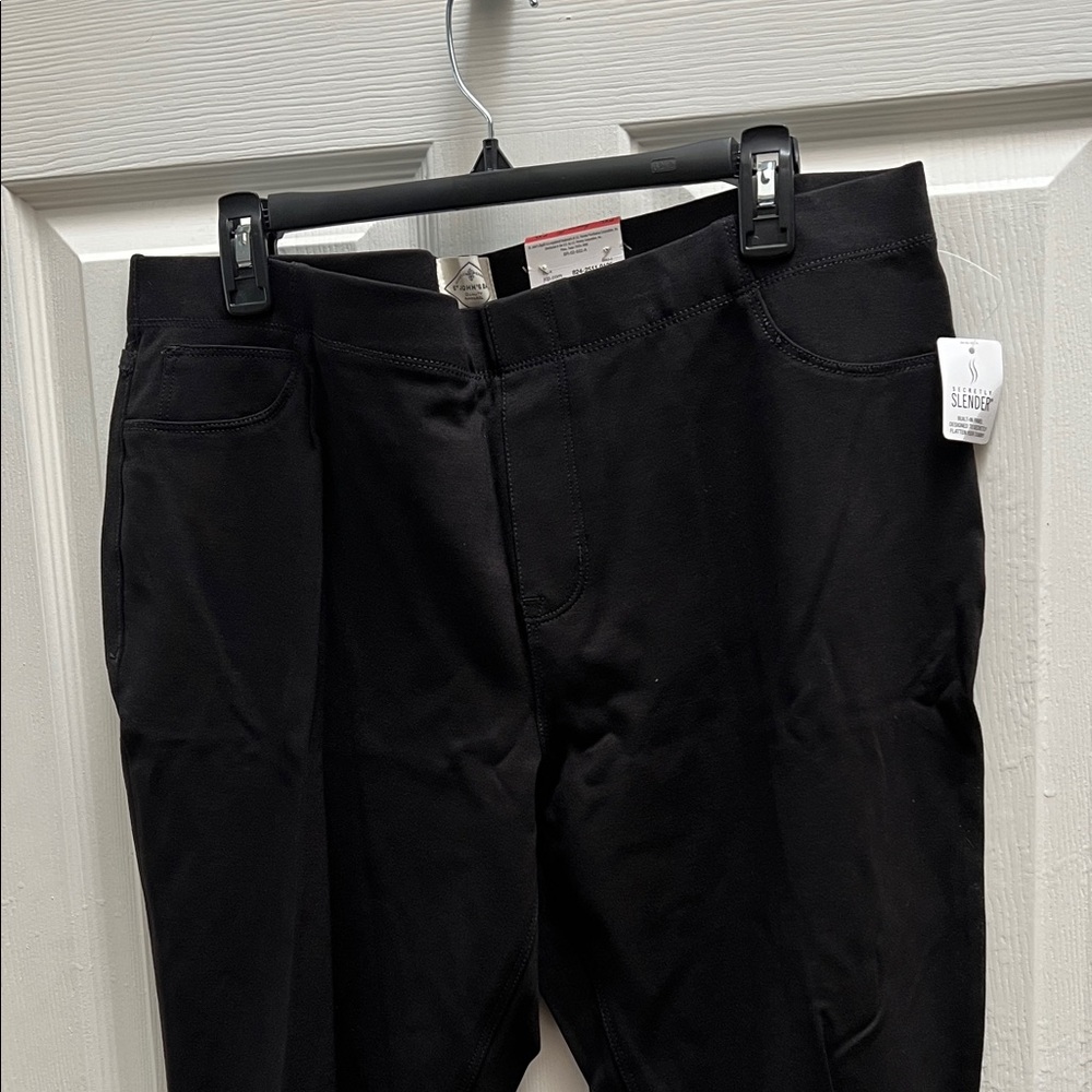 St. John's Bay Black Leggings